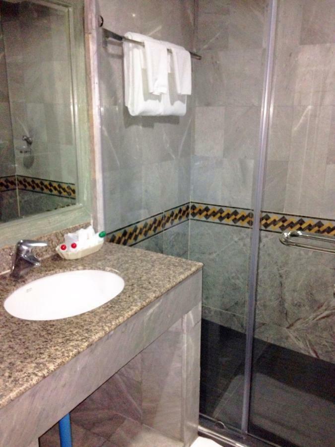 Lee Place Hotel Bangkok Kültér fotó